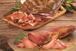 „Dalmatinska panceta“ i „Dalmatinska pečenica“ nova dva hrvatska proizvoda zaštićenog naziva u EU