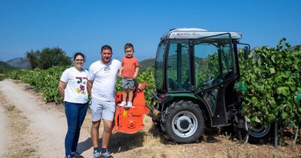 OPG Miljenko Antunović iz Kune Pelješke zaokružio je svoju ponudu zahvaljujući sredstvima Fonda za ruralni razvoj: u vinogradu vozim Ferrari