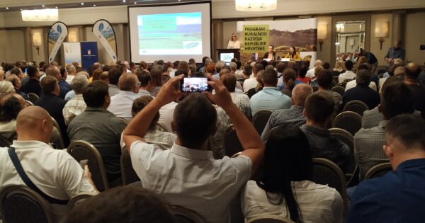 Malim poljoprivrednicima 72,2 milijuna kuna – potpisano novih 649 ugovora za razvoj poslovanja