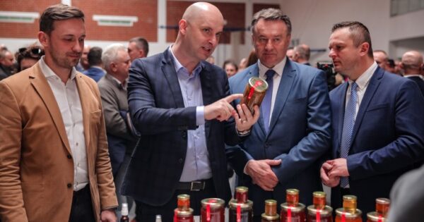 Ministar Tolušić u Novskoj