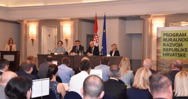 150 novih vrtića u roku od godinu dana – Potpisani ugovori vrijedni 470 milijuna kuna za 102 projekta jedinica lokalne samouprave